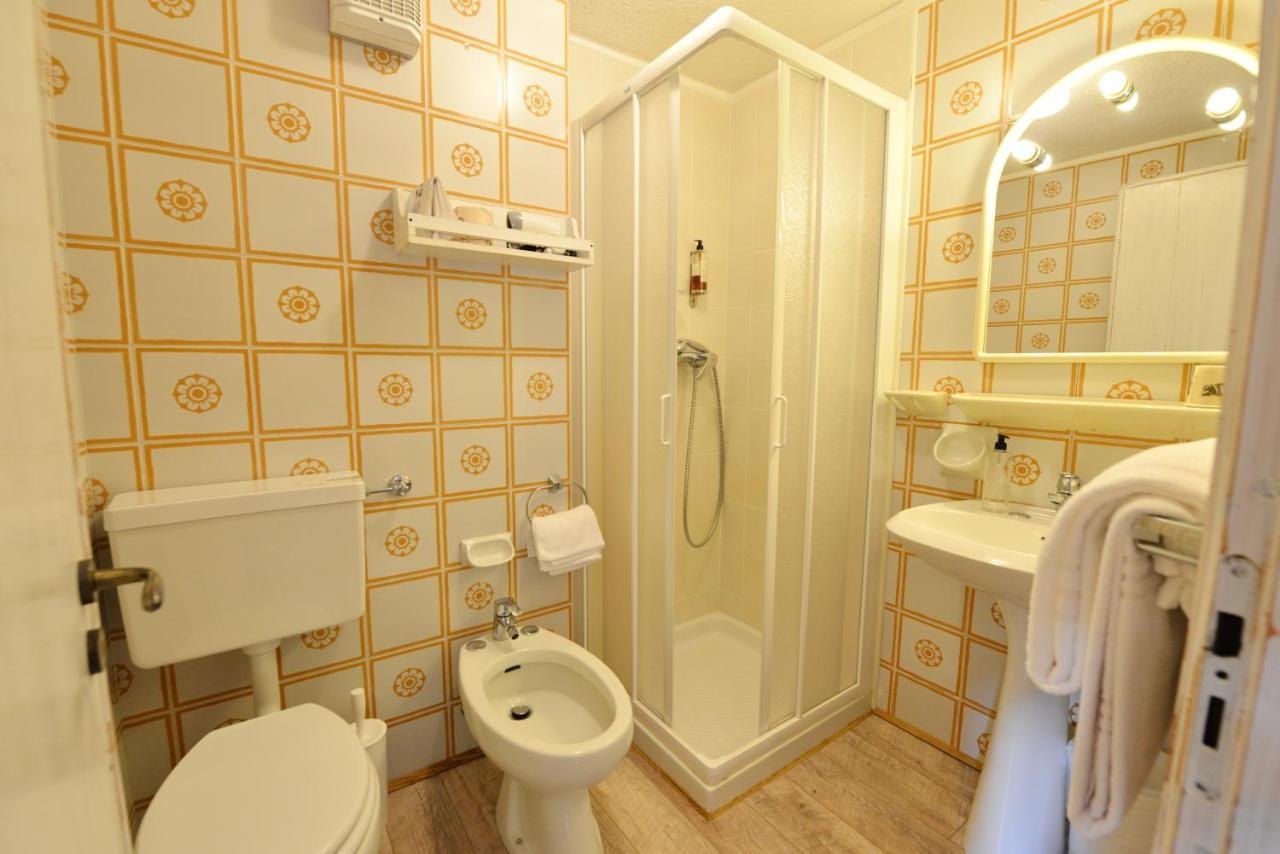 Hotel Petit Dahu - Chambres Et Restaurant Конь Екстер'єр фото