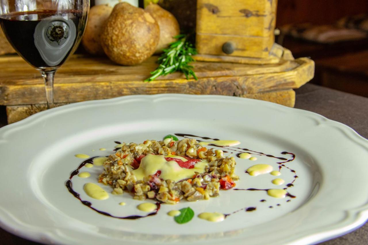 Hotel Petit Dahu - Chambres Et Restaurant Конь Екстер'єр фото