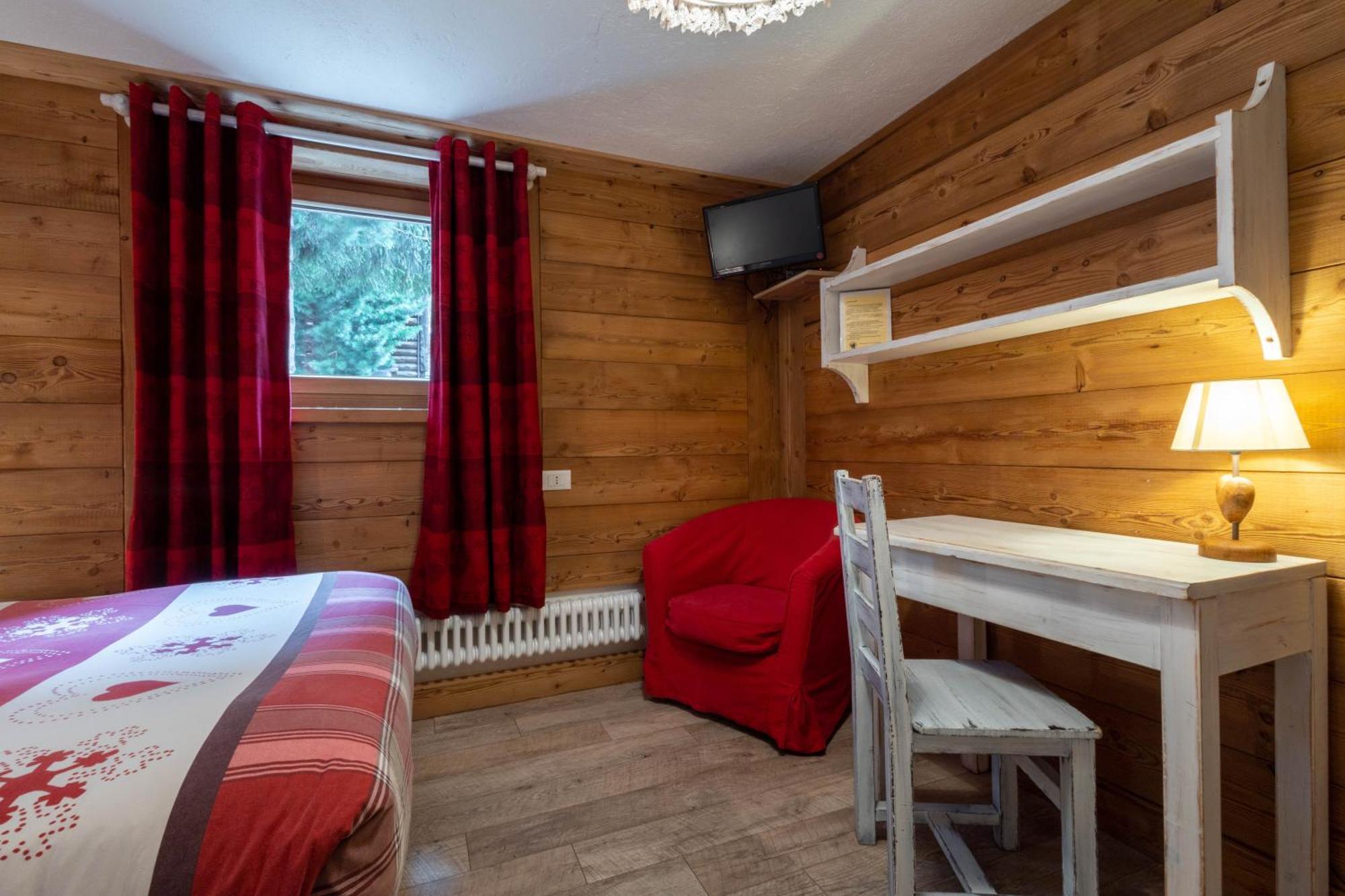 Hotel Petit Dahu - Chambres Et Restaurant Конь Екстер'єр фото