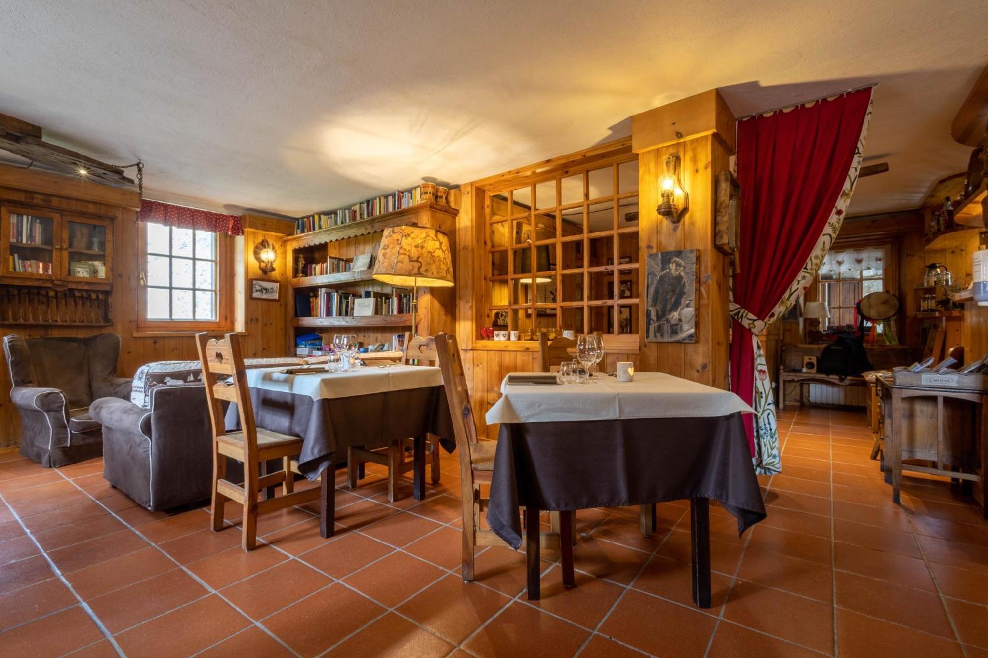 Hotel Petit Dahu - Chambres Et Restaurant Конь Екстер'єр фото
