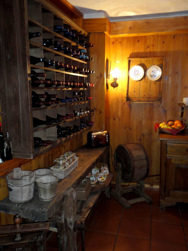 Hotel Petit Dahu - Chambres Et Restaurant Конь Екстер'єр фото