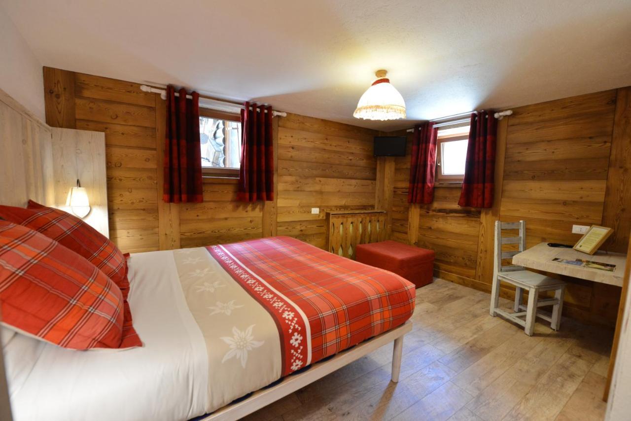 Hotel Petit Dahu - Chambres Et Restaurant Конь Екстер'єр фото