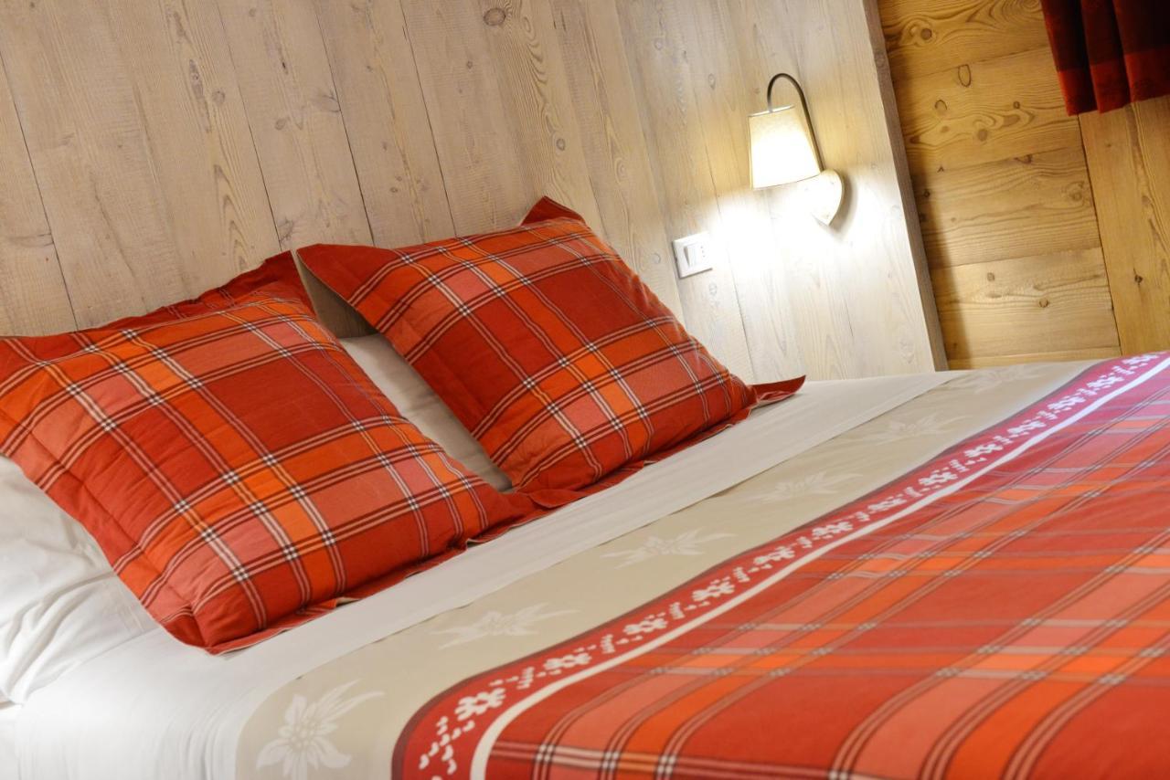 Hotel Petit Dahu - Chambres Et Restaurant Конь Екстер'єр фото