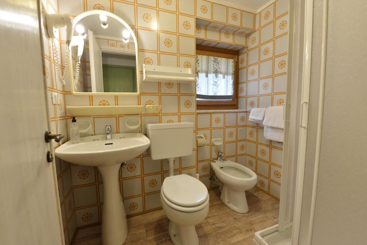 Hotel Petit Dahu - Chambres Et Restaurant Конь Екстер'єр фото